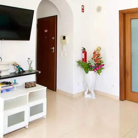 Edificio Tomas Apartment Ferragudo (Faro)
