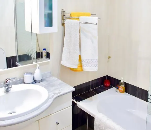 Edificio Tomas * Ferragudo (Faro)