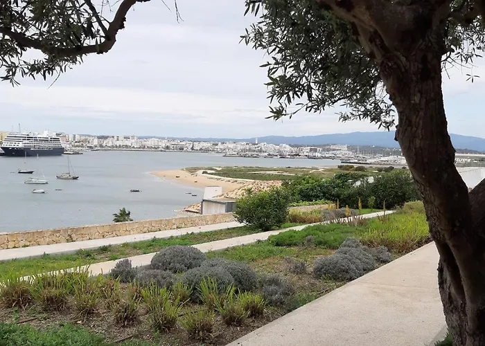 Edificio Tomas Lägenhet Ferragudo (Faro)